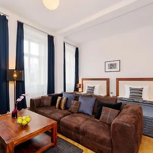 Hotel apartamentowy Old Town Square Premium, Praga