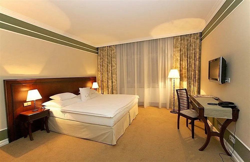 Antik Hotel Πράγα 4*,  Τσεχία